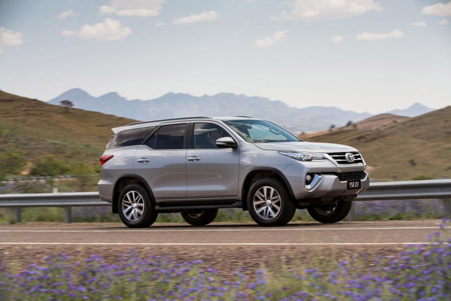  Toyota Fortuner Crusade (AN160) 2015 года  (AU) (фото 29 из 37)